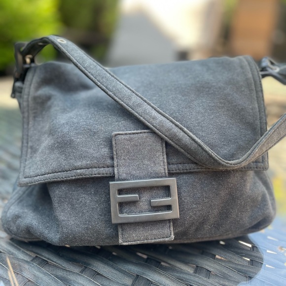FENDI Jersey Mama Baguette Charcoal Grey - Picture 9 of 10